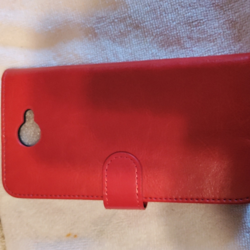 Red phone case - Picture 3 of 4